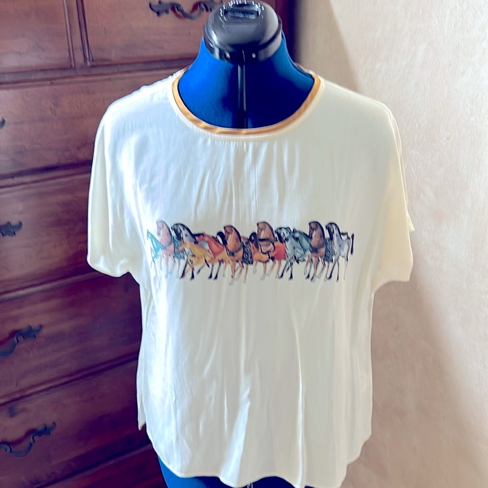 NWT Spanner ‘top horses’ cream top.